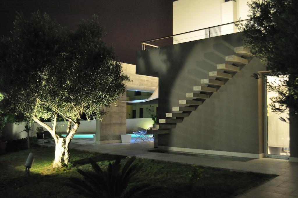 Bed & Breakfast Art House Margine Rosso