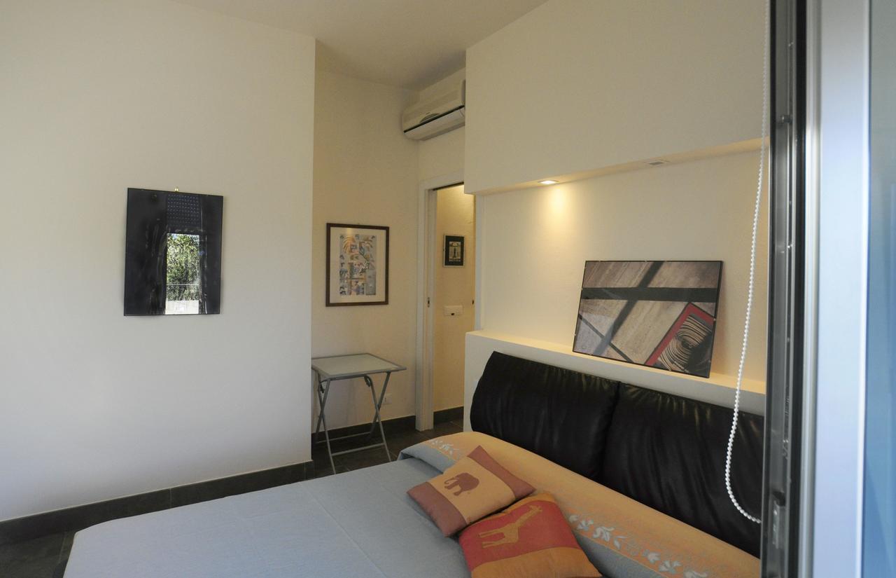 Bed & Breakfast Art House Margine Rosso 3*