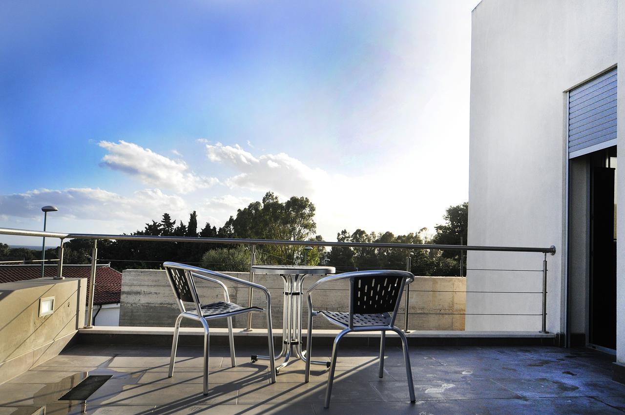 Bed & Breakfast Art House Margine Rosso