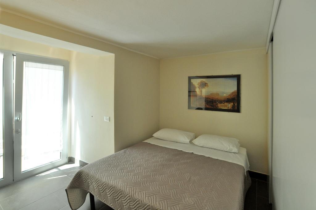 Bed & Breakfast Art House Quartu - Margine Rosso