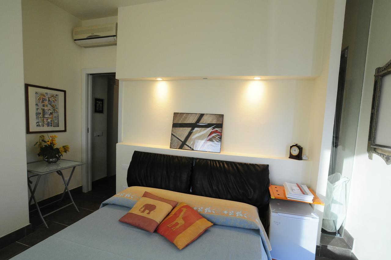 Bed and breakfast Art House Quartu - Margine Rosso 3*